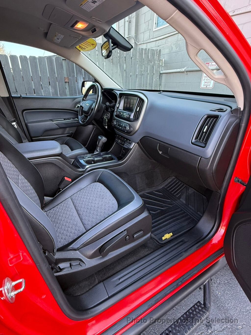 Used 2015 Chevrolet Colorado Z71 image 37
