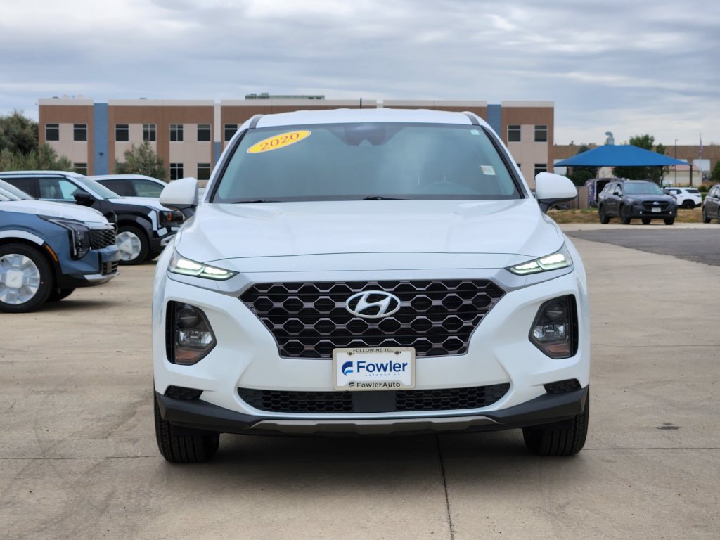 Used 2020 Hyundai Santa Fe SE AWD/4WD image 2