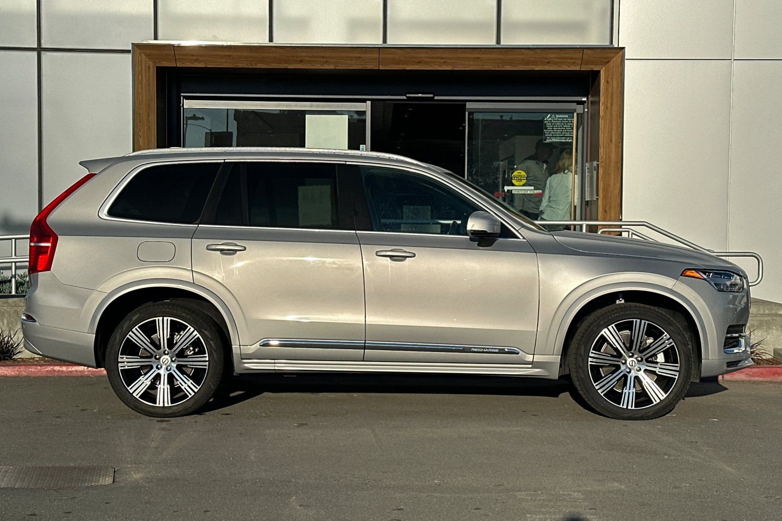 Used 2023 Volvo XC90 T8 Core image 8