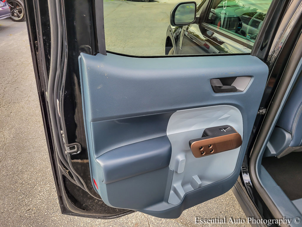 Used 2024 Ford Maverick Lariat w/ 4K Tow Package image 28