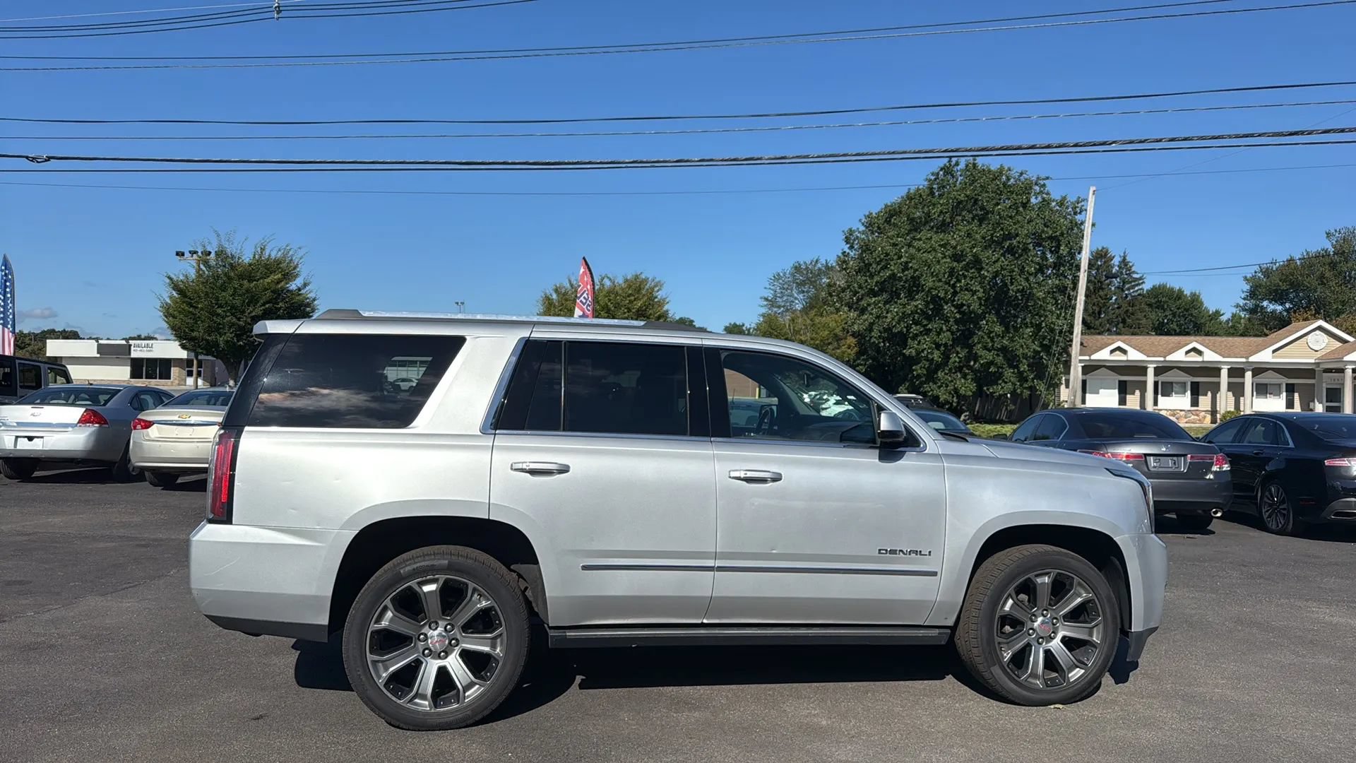 Used 2018 GMC Yukon Denali AWD/4WD image 8
