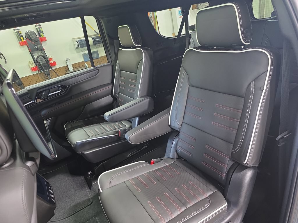 New 2026 GMC Yukon XL AT4 Ultimate AWD/4WD image 16