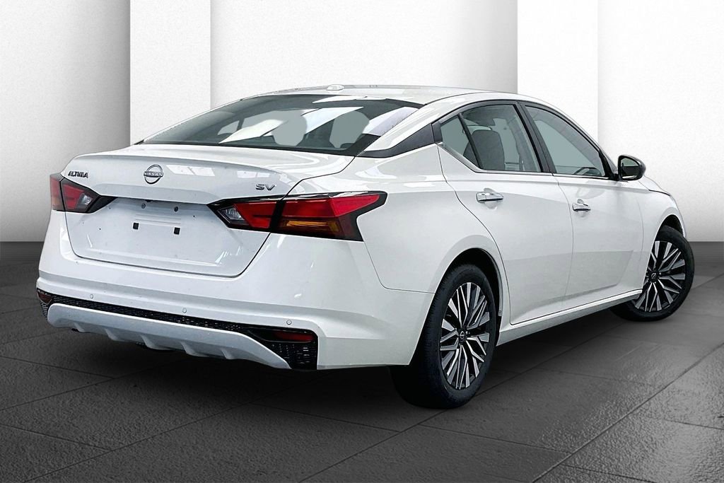 Certified 2024 Nissan Altima 2.5 SV FWD image 11