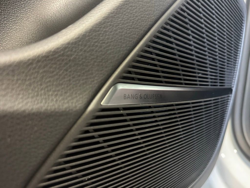 New 2026 Audi SQ8 Prestige image 9