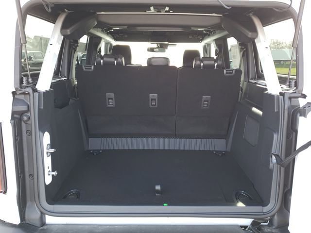 New 2026 Ford Bronco Outer Banks w/ Sasquatch Package image 9