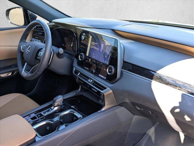 Used 2025 Lexus RX 350 FWD w/ Technology Package image 21