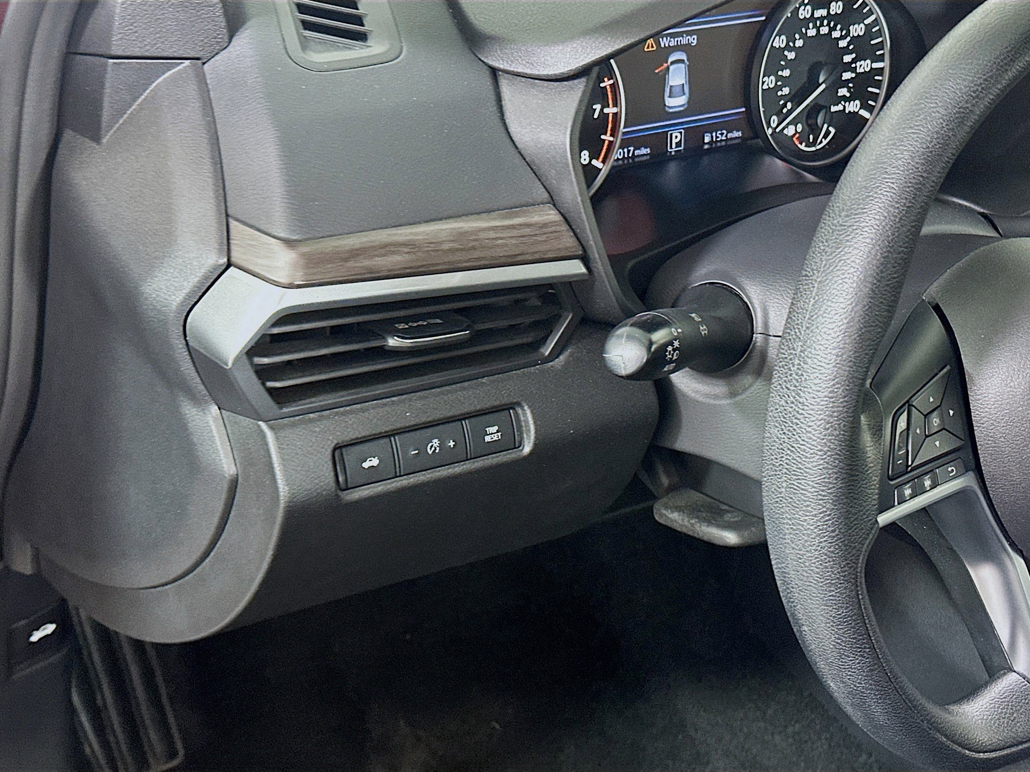 Used 2024 Nissan Altima 2.5 SV image 17