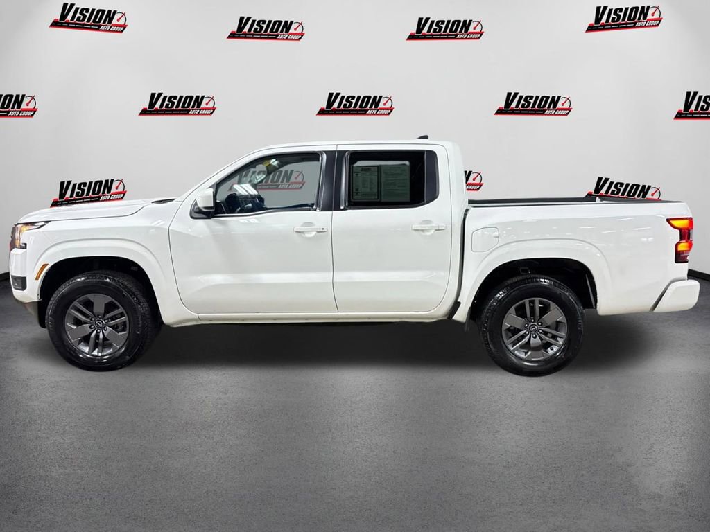 Used 2025 Nissan Frontier SV image 8