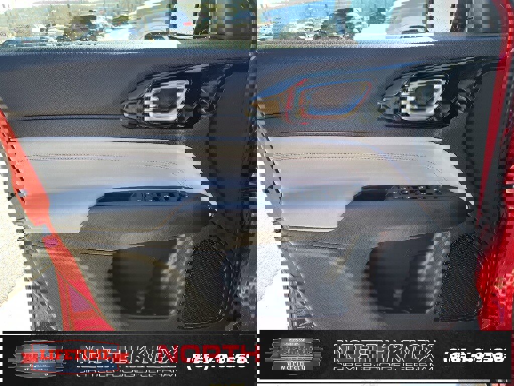 Used 2025 Jeep Compass Limited image 5