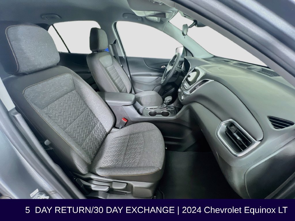 Used 2024 Chevrolet Equinox LT FWD image 32