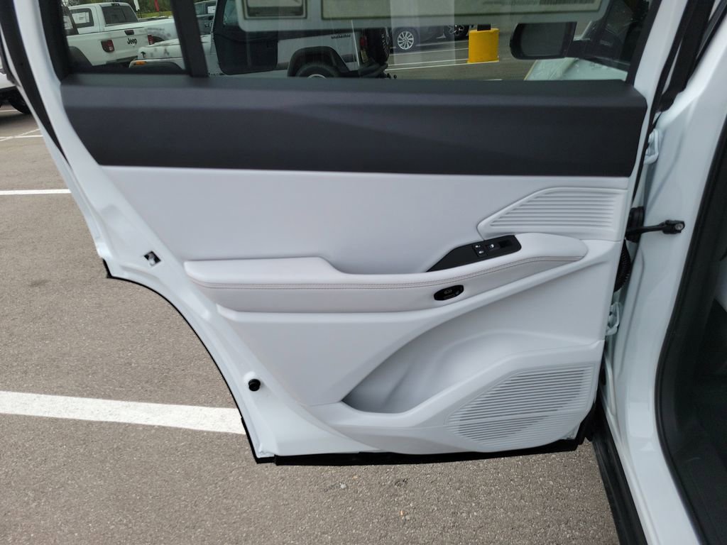 New 2026 Jeep Cherokee Limited image 30