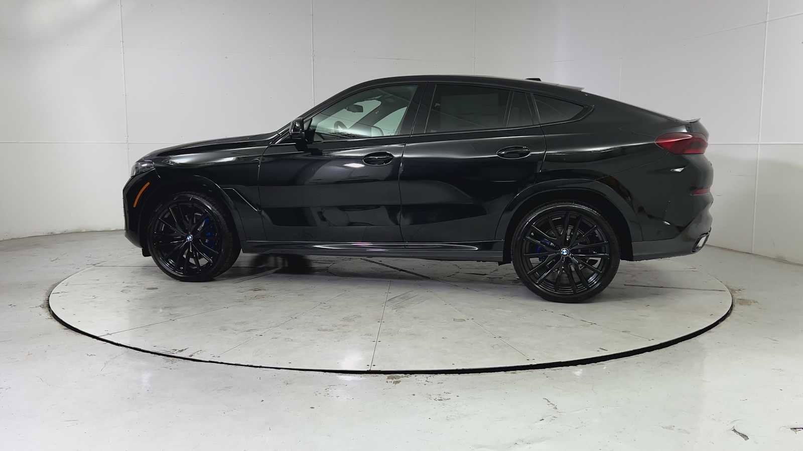 New 2026 BMW X6 xDrive40i image 4