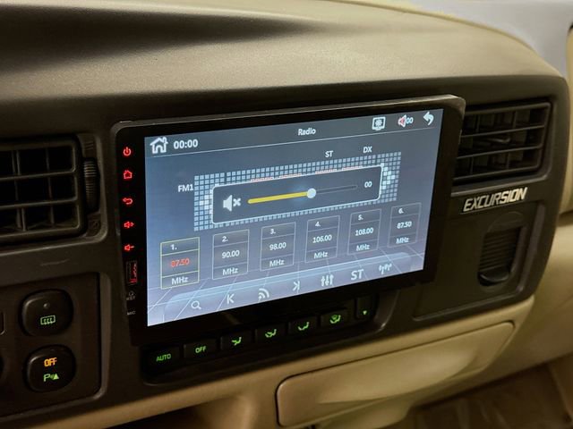 Used 2005 Ford Excursion Limited image 13