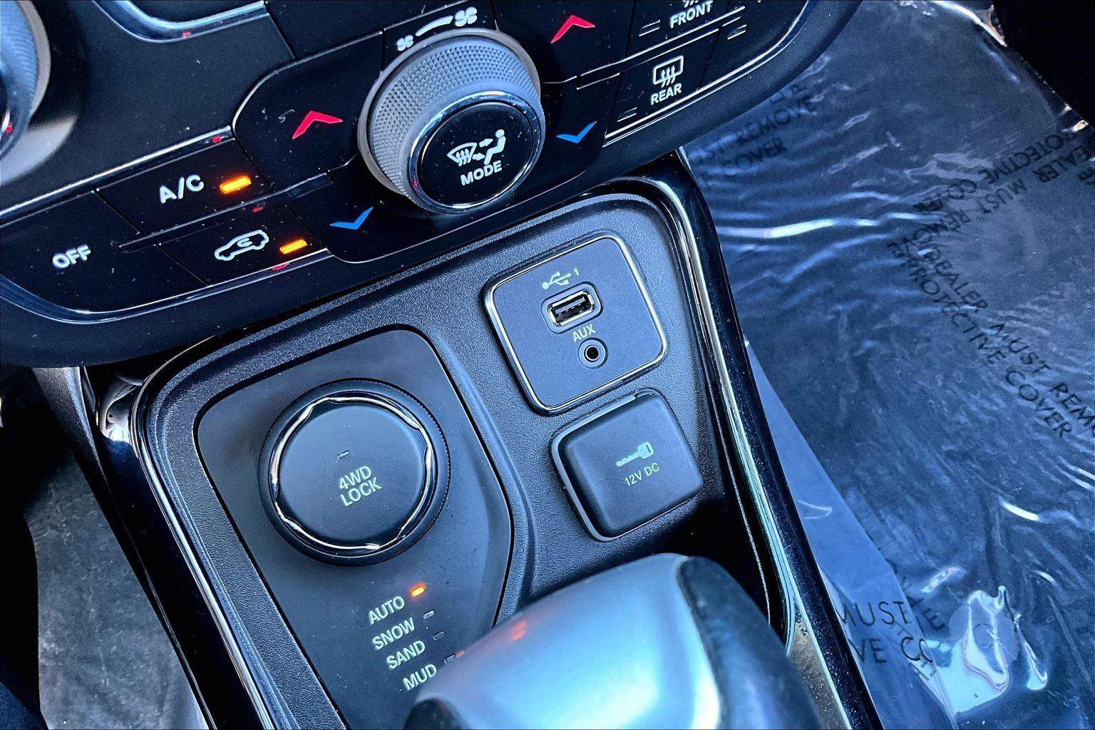 Used 2019 Jeep Compass Limited image 30