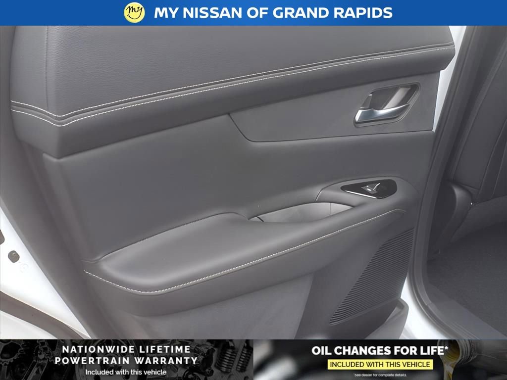 New 2025 Nissan Murano SL w/ Cargo Package image 16