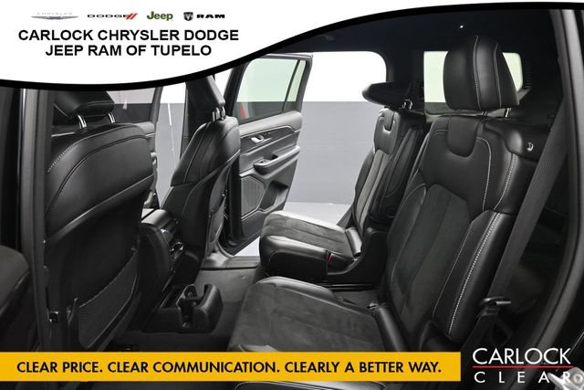 Used 2023 Jeep Grand Cherokee L Laredo RWD image 25