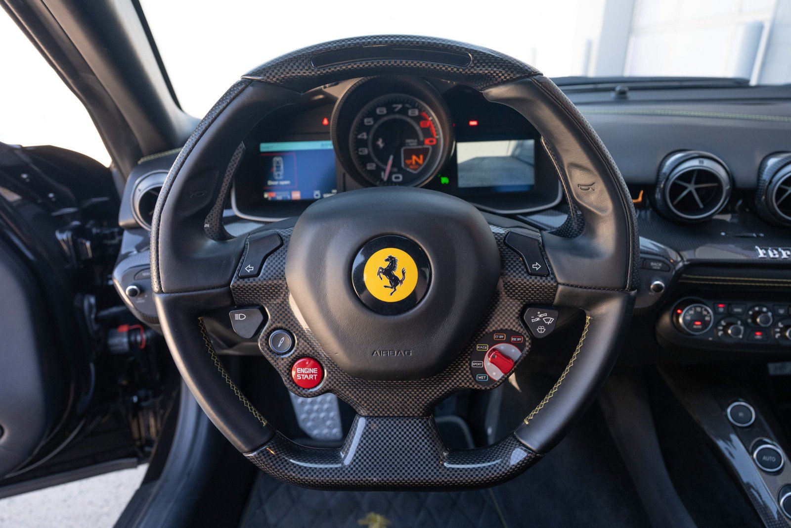 Used 2013 Ferrari F12 Berlinetta RWD image 33