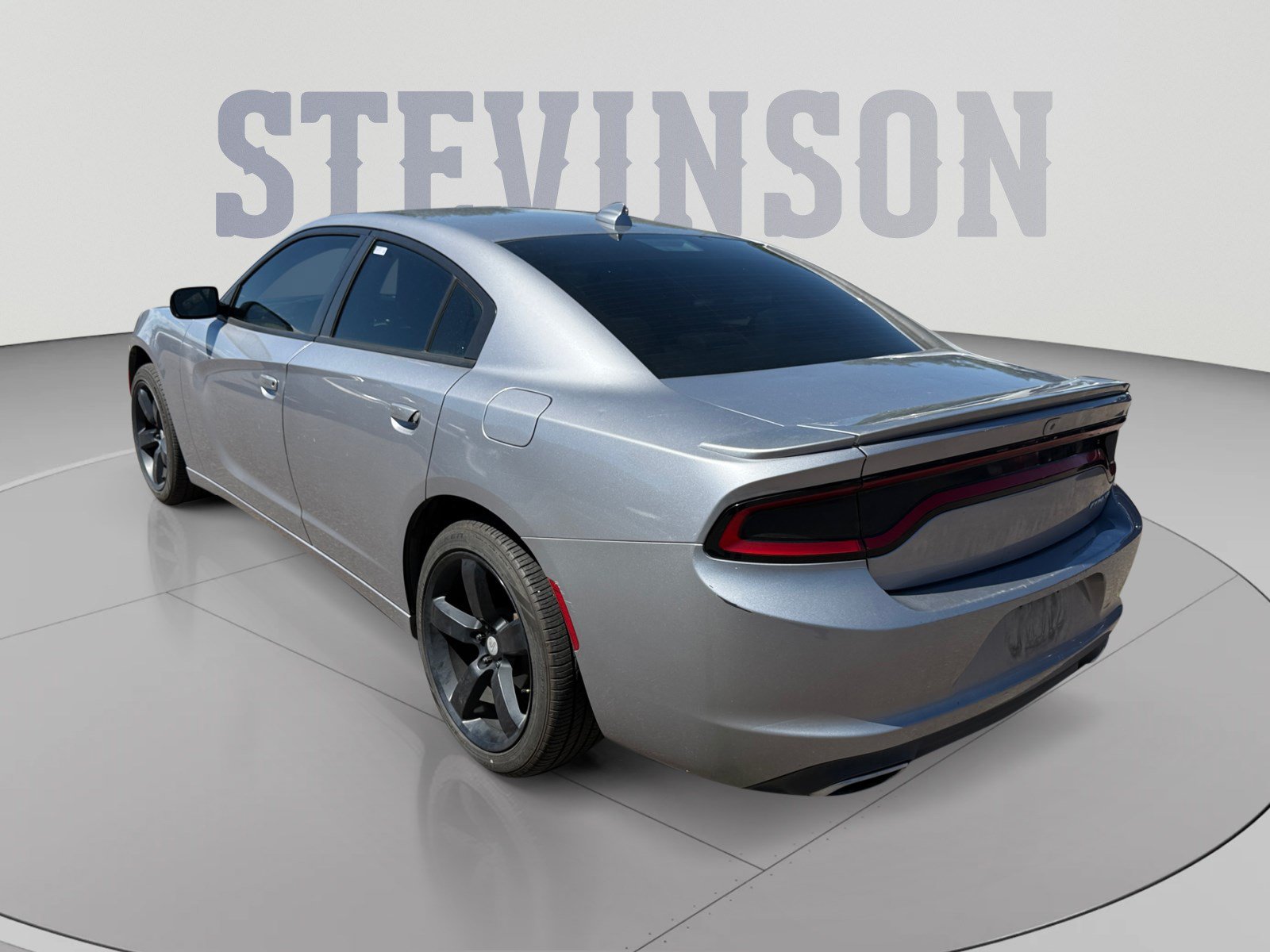 Used 2016 Dodge Charger SXT w/ Rallye Group RWD image 3