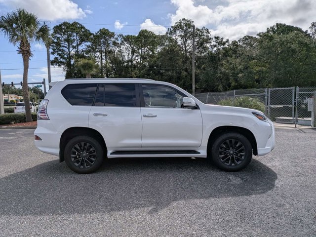 Used 2022 Lexus GX 460 Premium w/ Premium Package AWD/4WD image 2