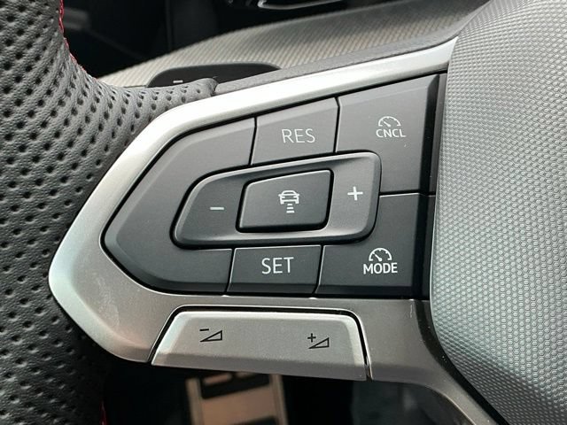 New 2026 Volkswagen GTI SE FWD image 24