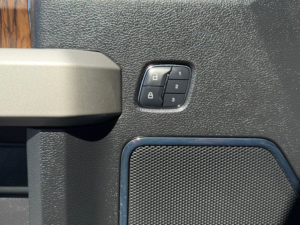 Used 2018 Ford F150 Lariat w/ Equipment Group 502A Luxury image 38