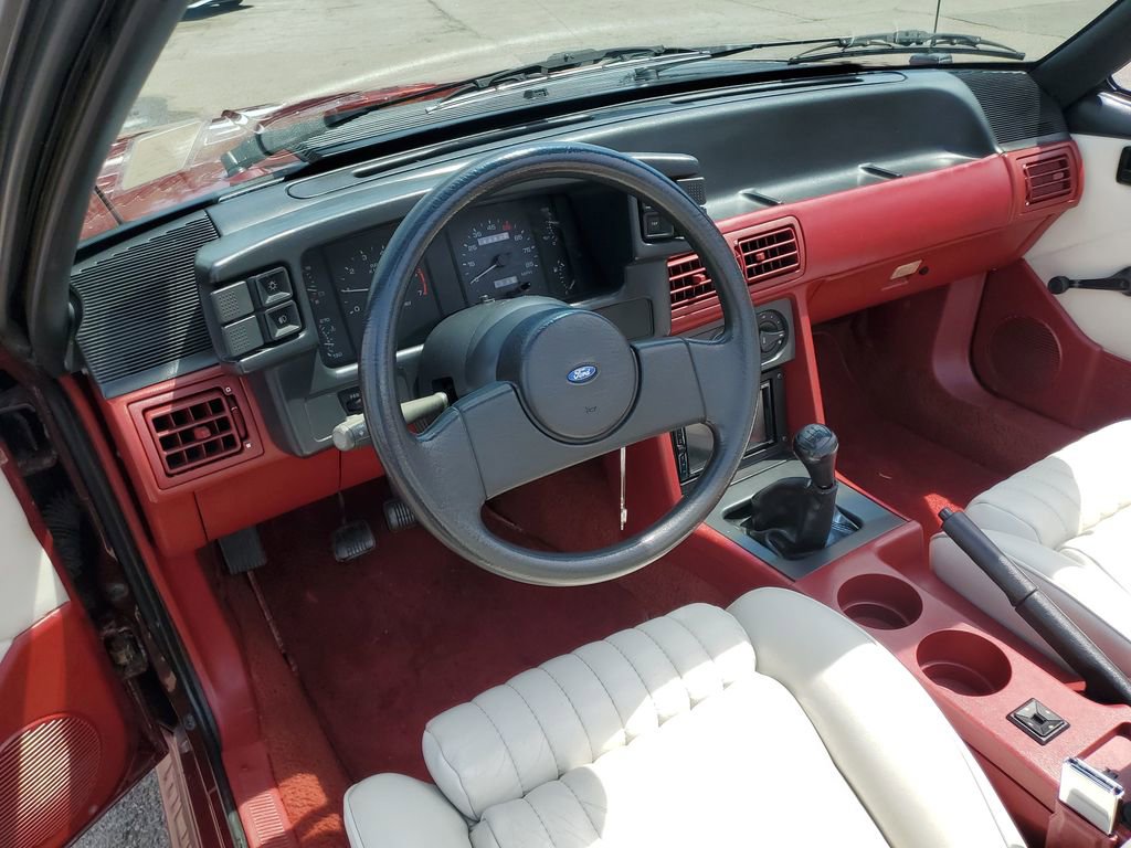 Used 1988 Ford Mustang GT RWD image 21