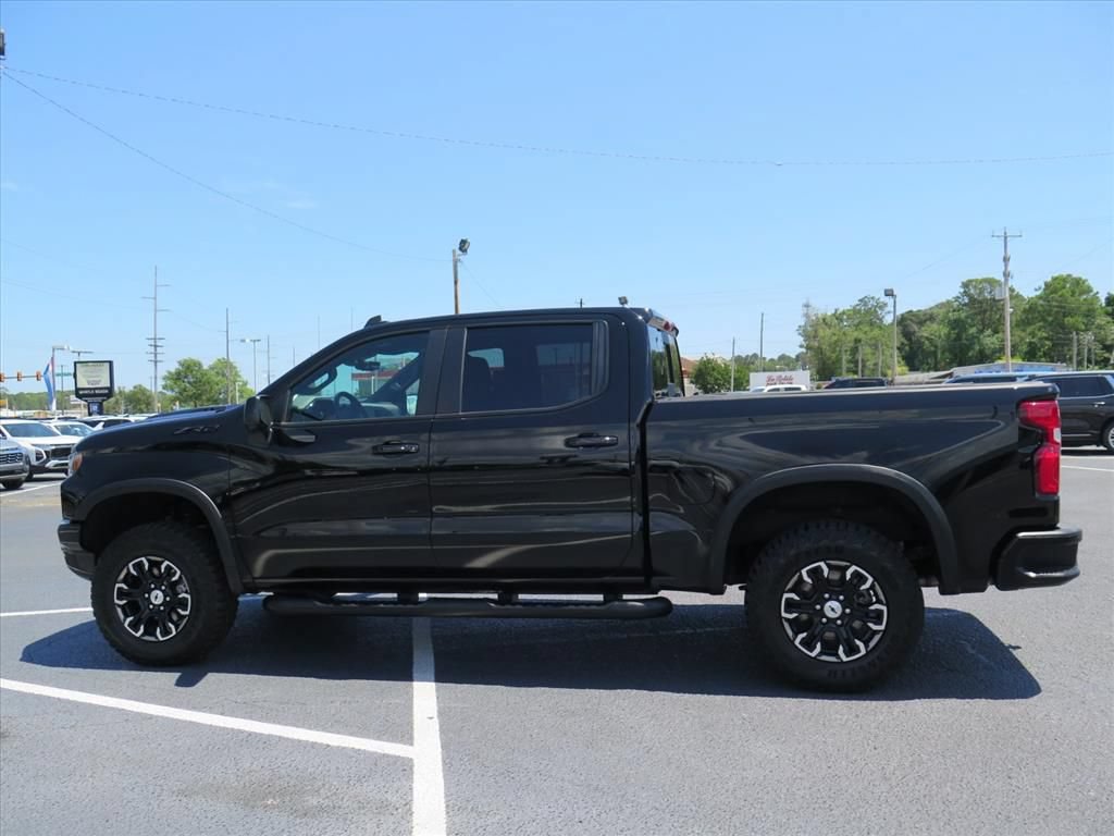 Used 2025 Chevrolet Silverado 1500 ZR2 w/ Technology Package AWD/4WD image 6