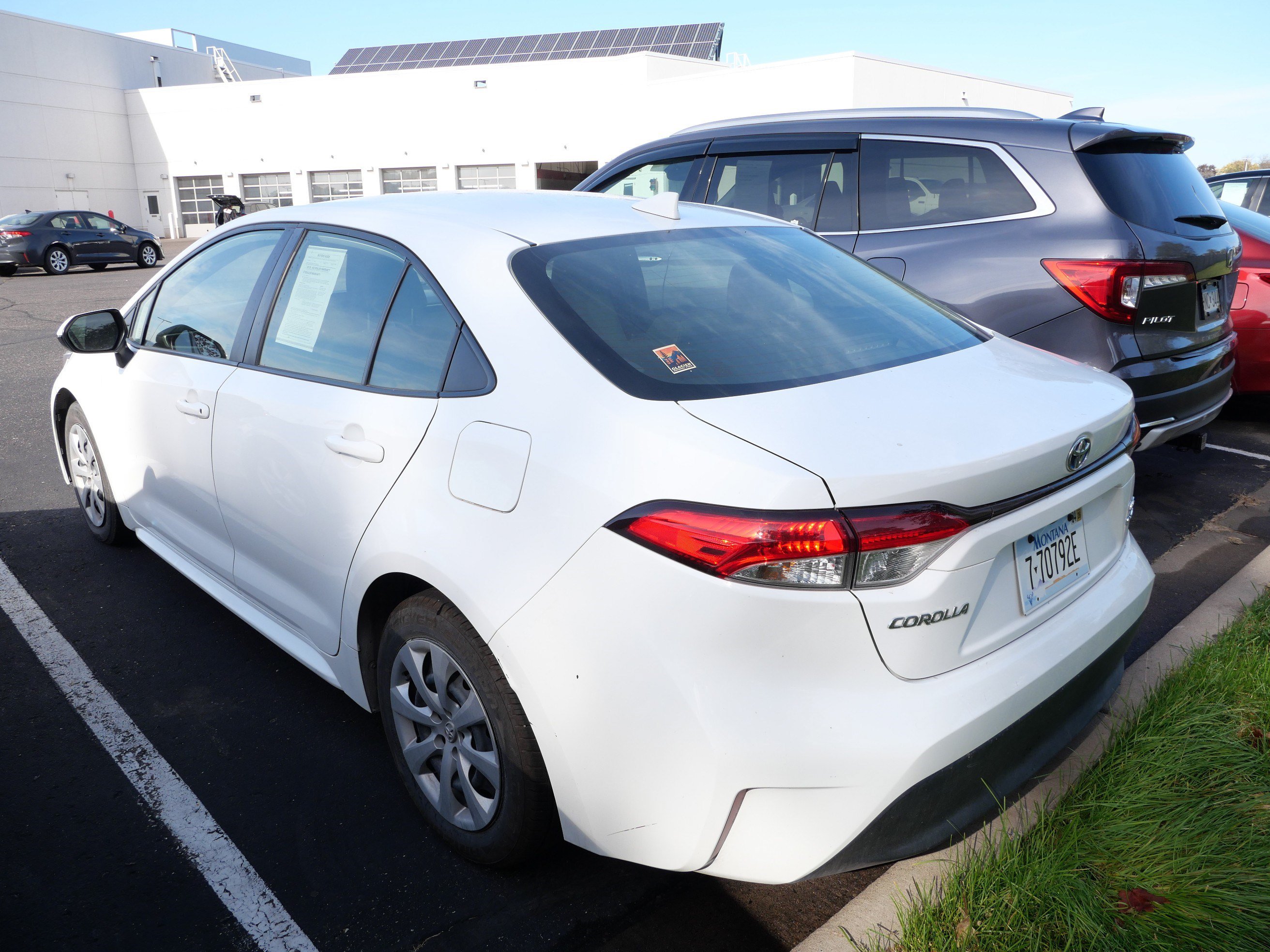 Used 2025 Toyota Corolla LE FWD image 8
