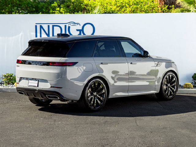 New 2027 Land Rover Range Rover Sport Dynamic SE AWD/4WD image 6