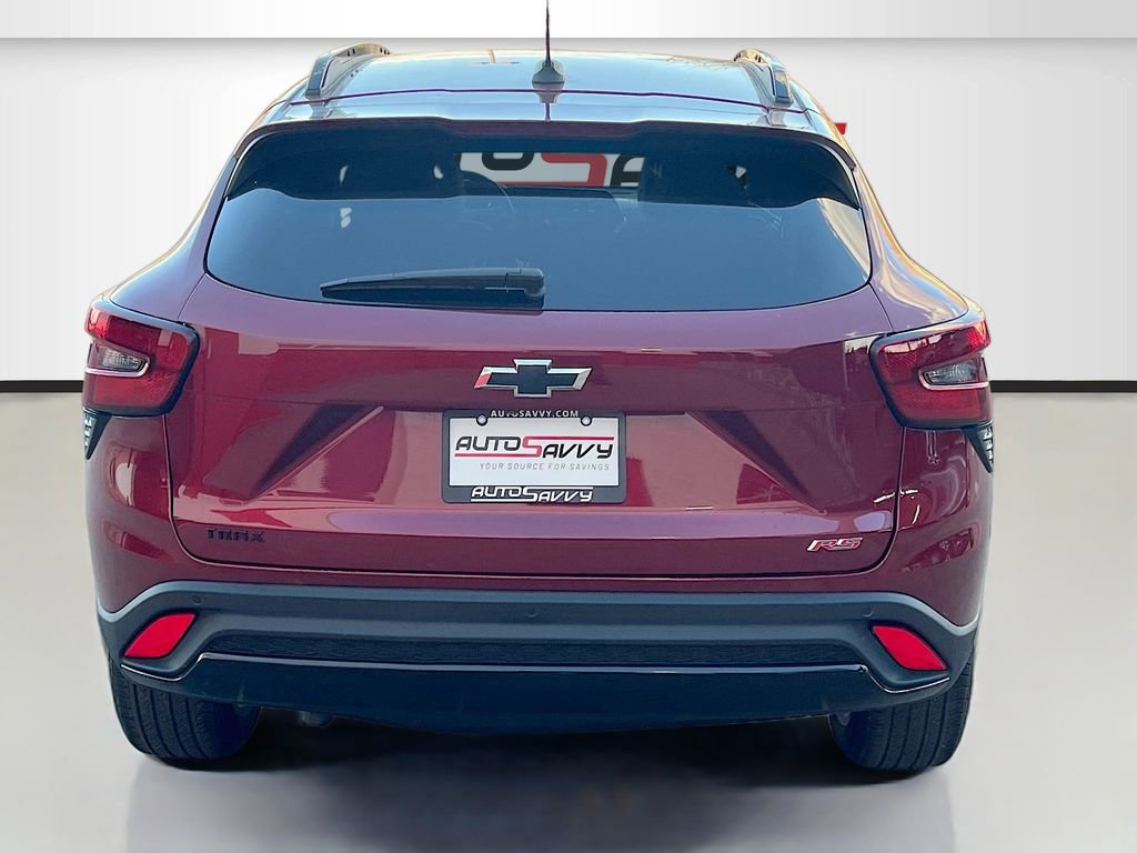 Used 2025 Chevrolet Trax RS w/ Driver Confidence Package FWD image 6