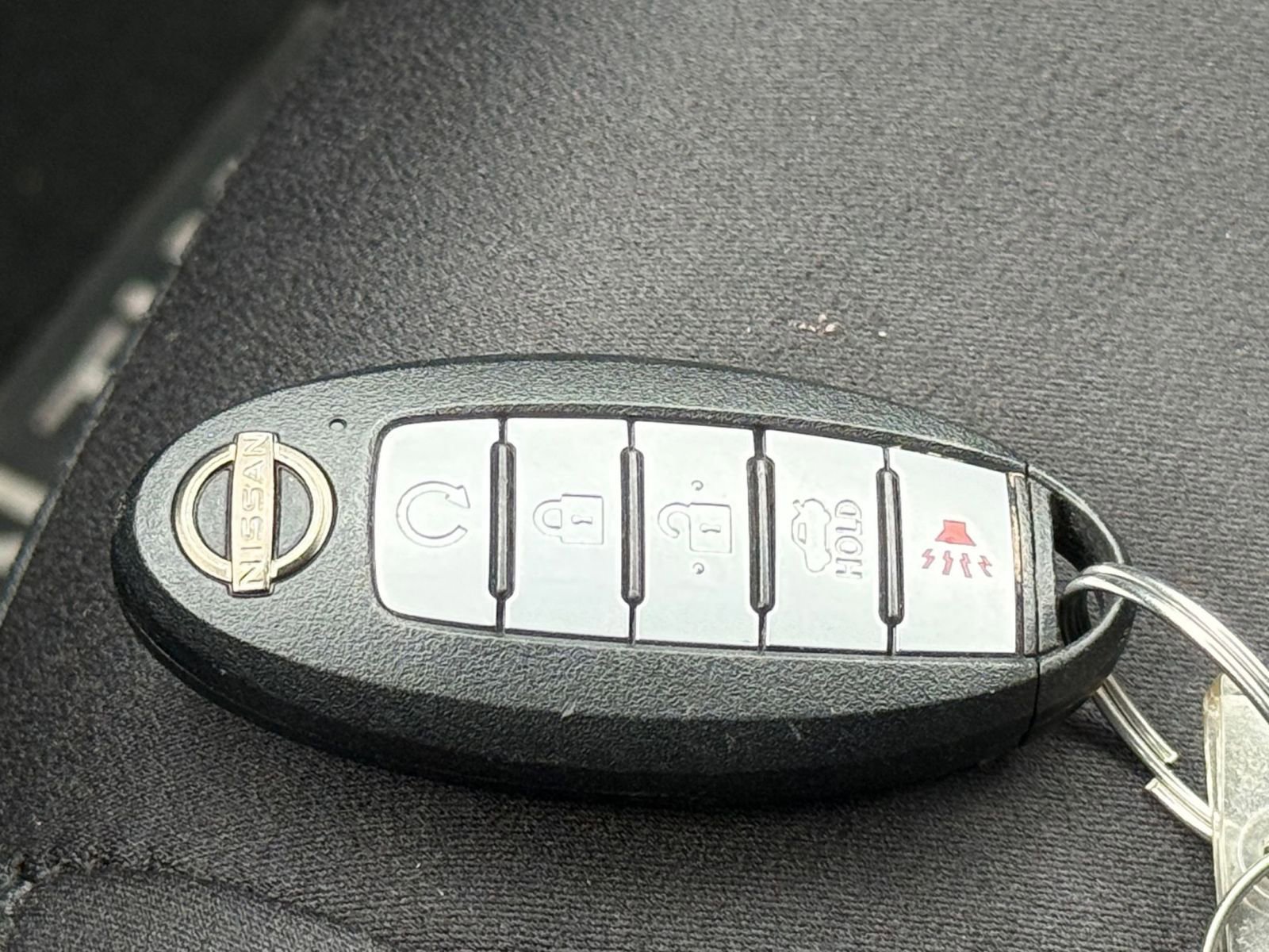 Used 2025 Nissan Altima 2.5 SV FWD image 25