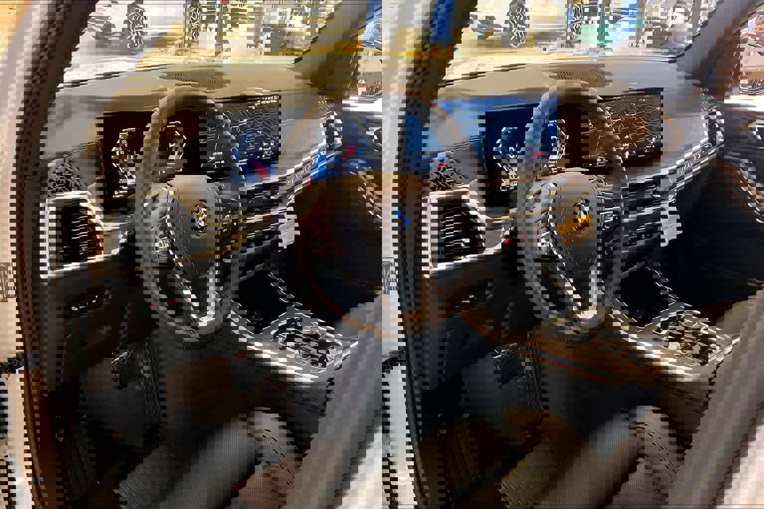 New 2026 BMW X5 sDrive40i image 8