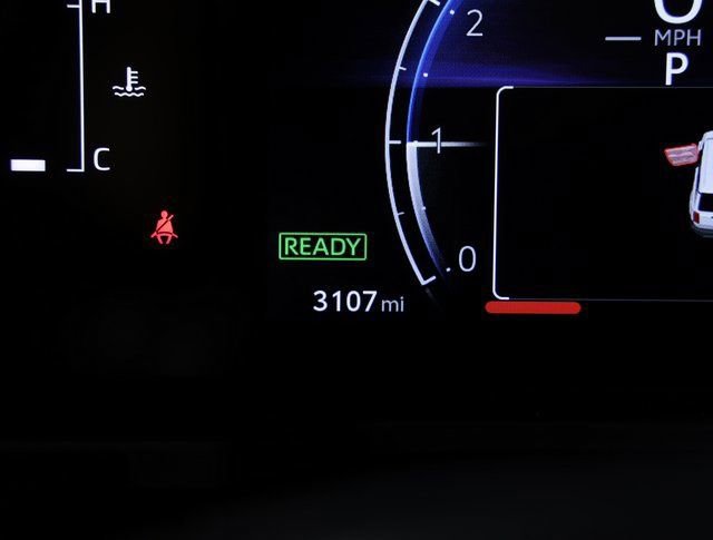 Used 2025 Toyota Land Cruiser image 24