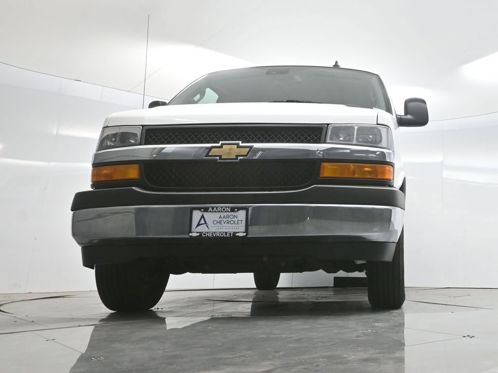 Used 2025 Chevrolet Express 3500 LT w/ LT Preferred Equipment Group RWD image 47