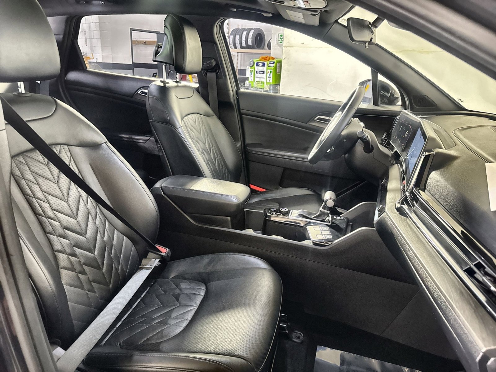 Used 2023 Kia Sportage X-Line w/ X-Line Premium Package image 28