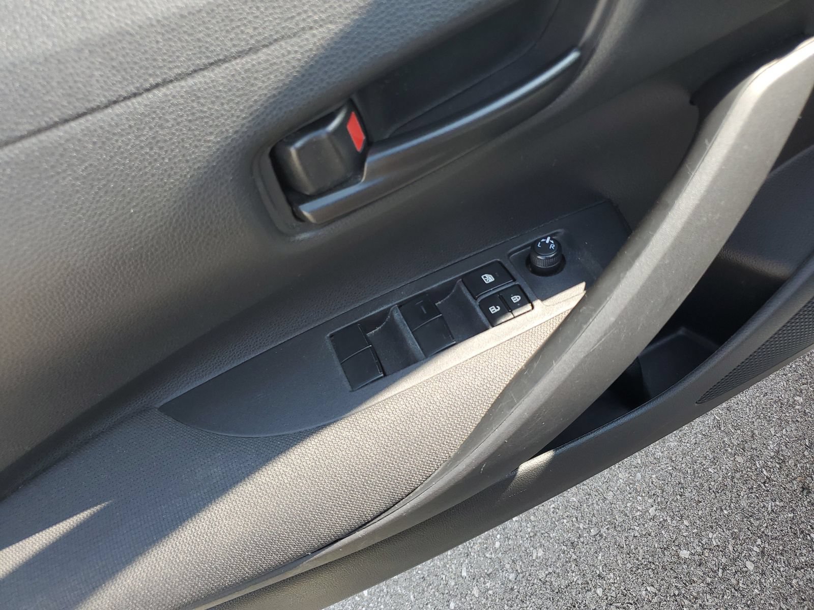 Certified 2024 Toyota Corolla LE FWD image 21