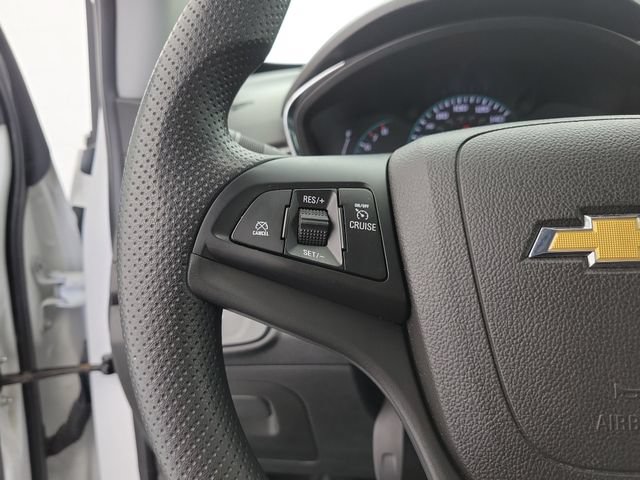 Used 2020 Chevrolet Trax LT w/ LPO, Cargo Package FWD image 23