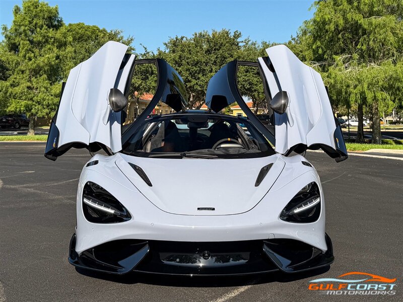 Used 2021 McLaren 765LT RWD image 8