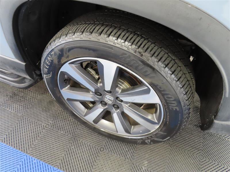 Used 2025 Honda Pilot Touring image 7
