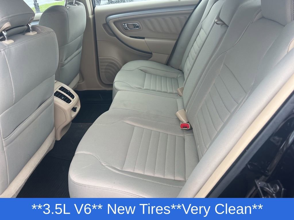Used 2016 Ford Taurus SE FWD image 26