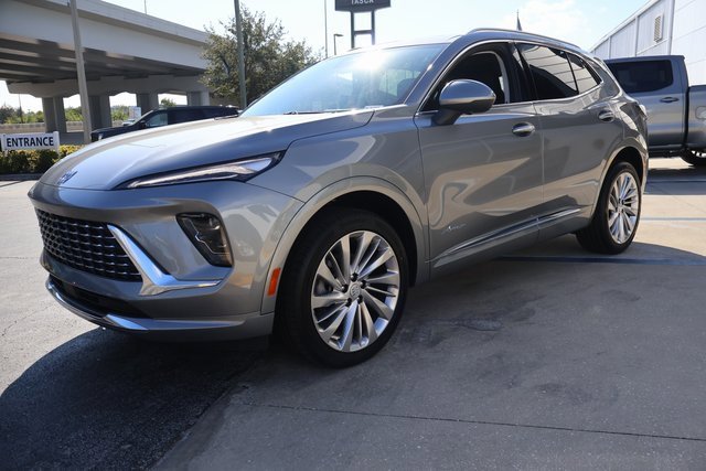 New 2026 Buick Envision Avenir image 3