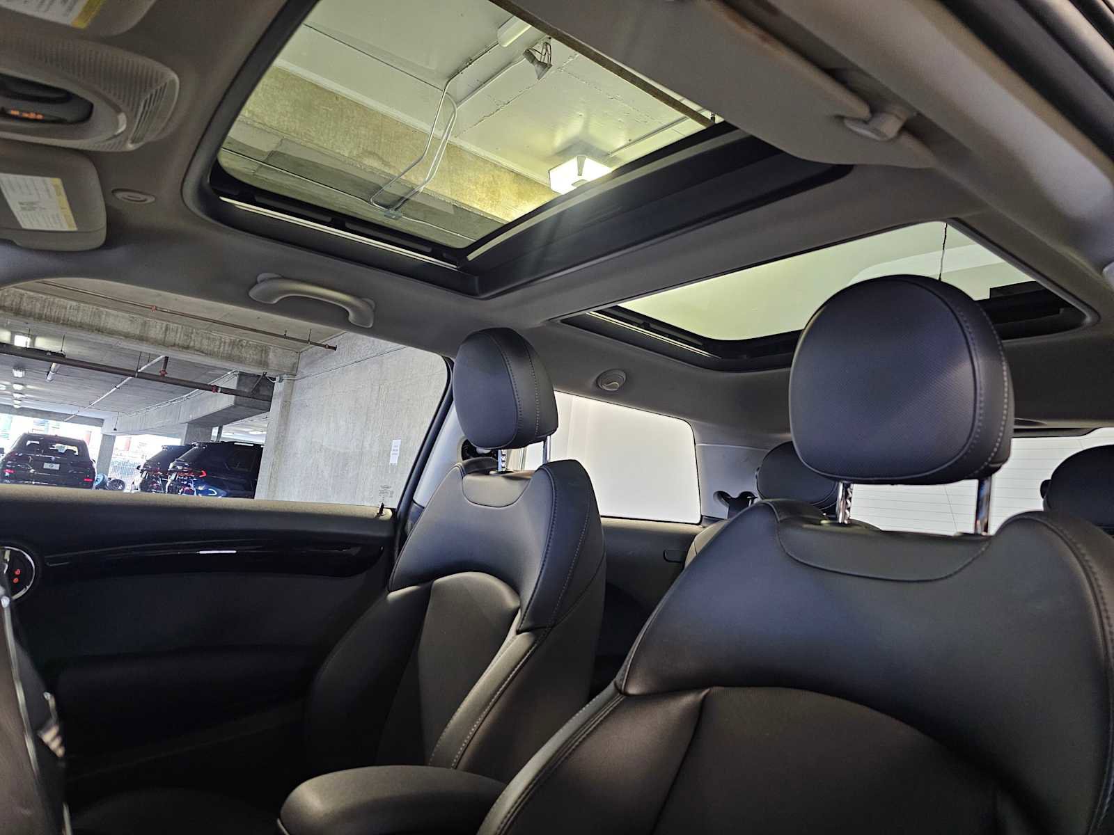 Used 2016 MINI Cooper S image 28