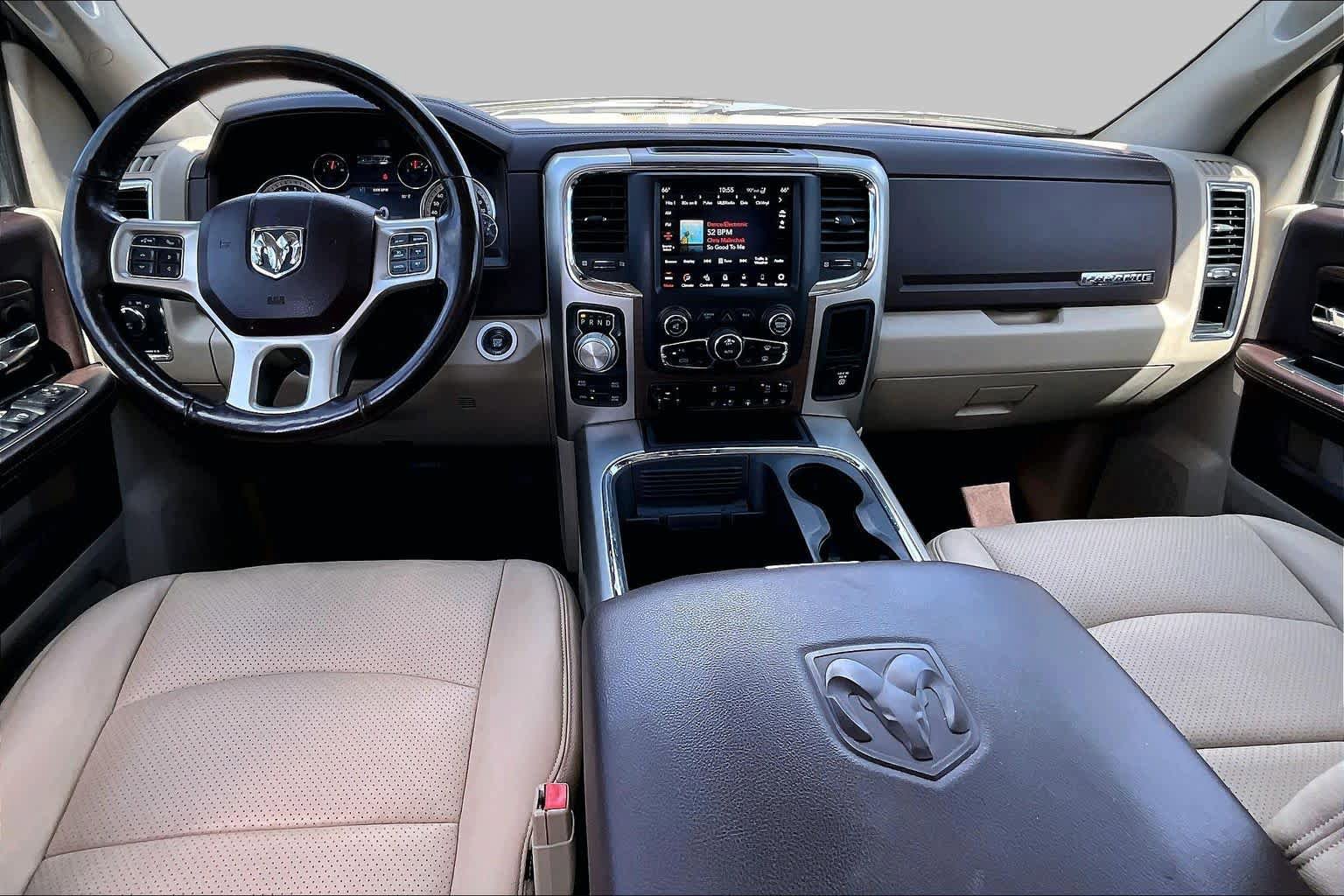 Used 2018 RAM 1500 Laramie w/ Convenience Group AWD/4WD image 16