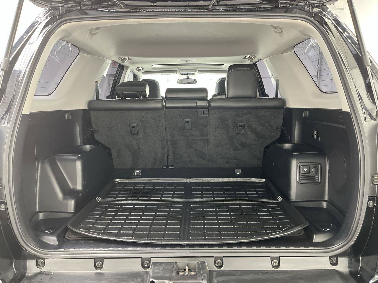 Used 2017 Toyota 4Runner Limited AWD/4WD image 29