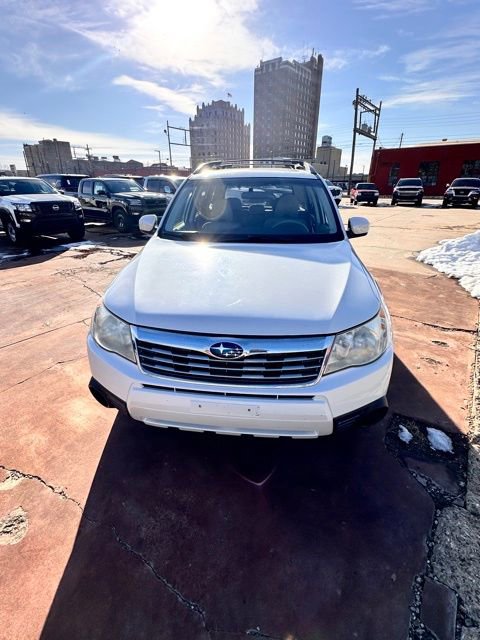 Used 2010 Subaru Forester 2.5X Premium image 2