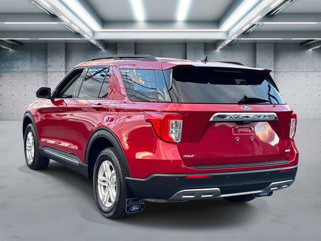 Used 2023 Ford Explorer XLT w/ Equipment Group 202A AWD/4WD image 25
