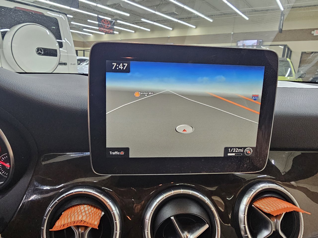 Used 2018 Mercedes-Benz CLA 250 4MATIC image 32