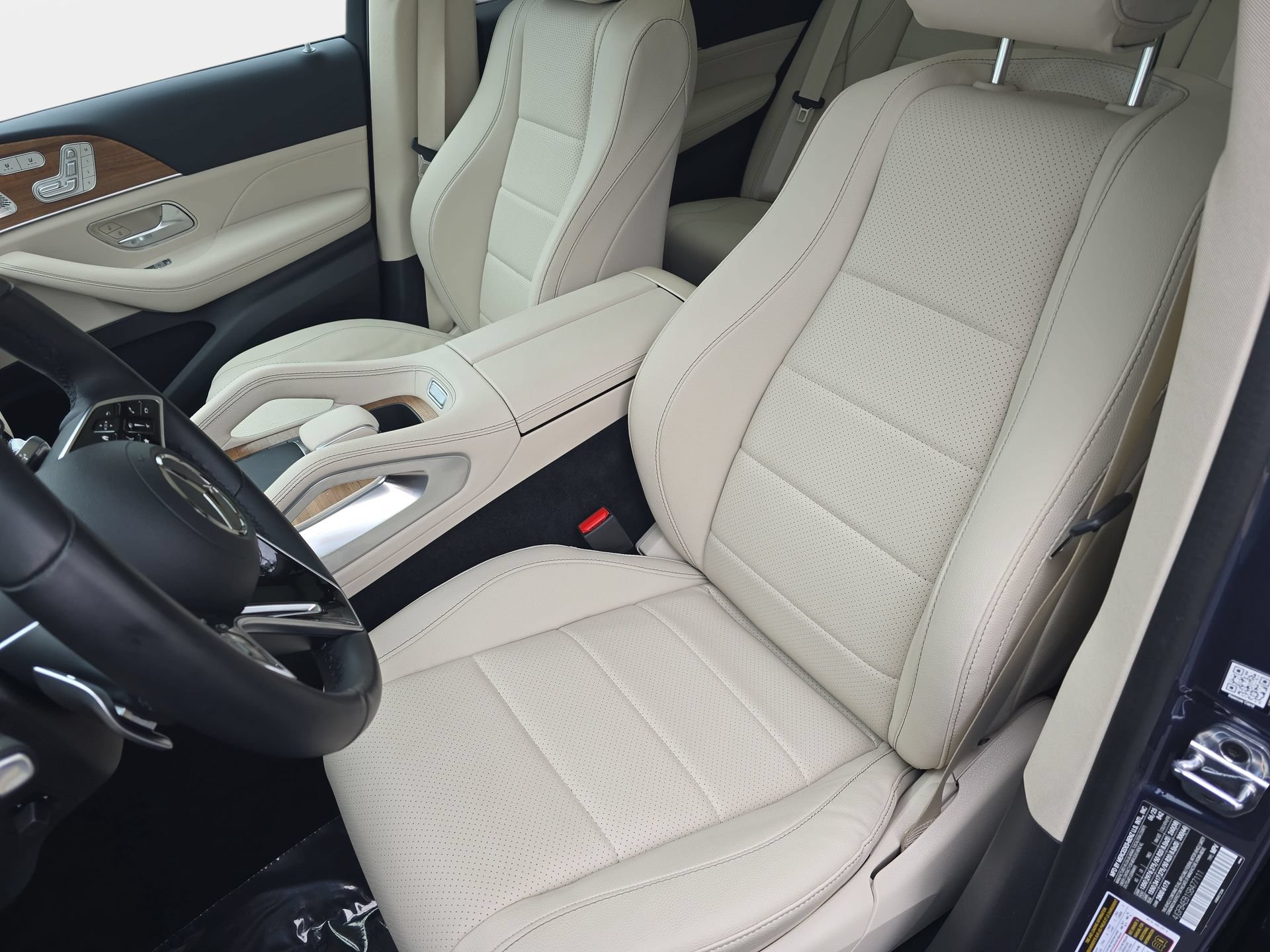 Certified 2025 Mercedes-Benz GLE 350 4MATIC image 15