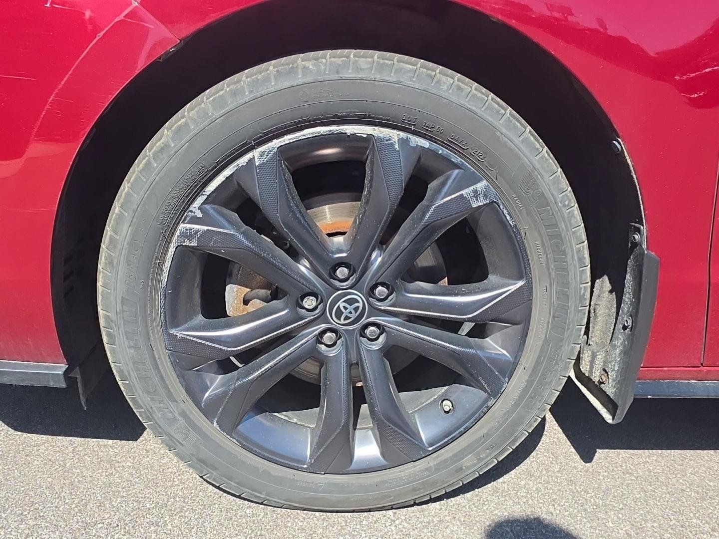Used 2022 Toyota Sienna XSE FWD image 16