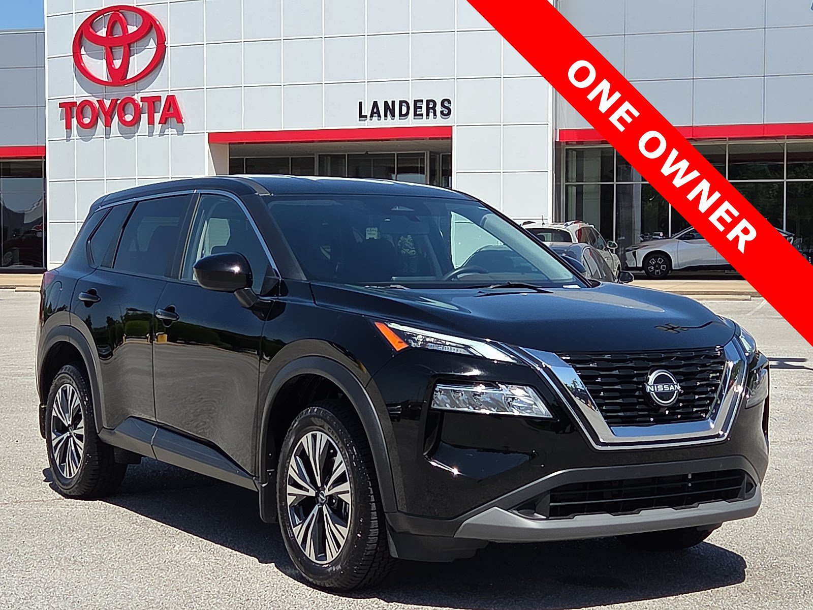 Used 2023 Nissan Rogue SV AWD/4WD image 1
